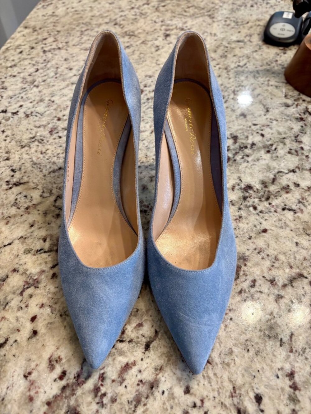 Gianvito Rossi Light Blue Suede Pumps 38.5